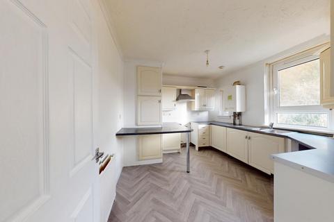 4 bedroom flat for sale, Crindledyke Crescent, Wishaw