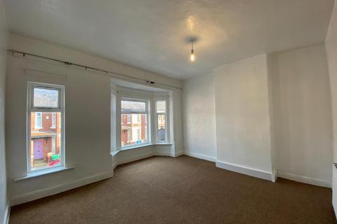 3 bedroom terraced house to rent, Spencer Avenue, Whalley Range