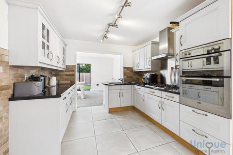 4 bedroom detached house for sale, Ladybower Lane,  Poulton-le-Fylde, FY6