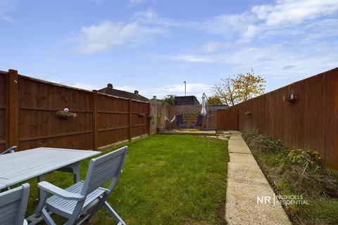 105 Mount Road, Chessington, KT9 1JH