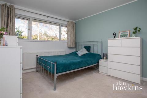 94 Longleaze, Royal Wootton Bassett, Swindon, SN4 8AU