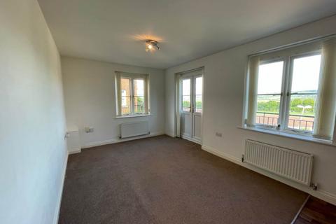 2 bedroom flat to rent, Meadow Bank, Llandarcy,