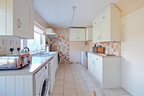 3 bedroom semi-detached house for sale, Elm Wood West, Whitstable