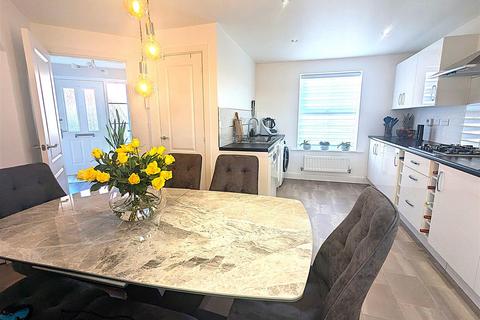 36 Tulip Tree Road, Nuneaton, CV10 9FG