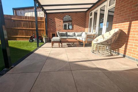36 Tulip Tree Road, Nuneaton, CV10 9FG