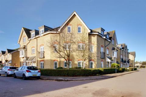 2 bedroom flat for sale, Stants View, HERTFORD