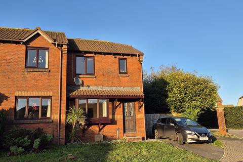 3 bedroom semi-detached house to rent, Kerria Close, Paignton