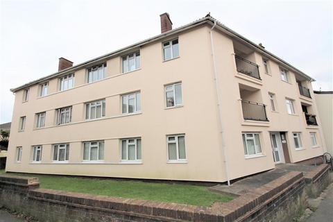 2 bedroom apartment to rent, Warbro Court, Torquay TQ1