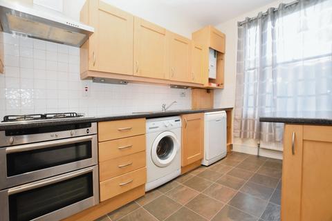 1 bedroom flat to rent, South Vale London SE19