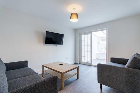 undefined, 0208L Cleekim Drive, Edinburgh, EH15 3HT