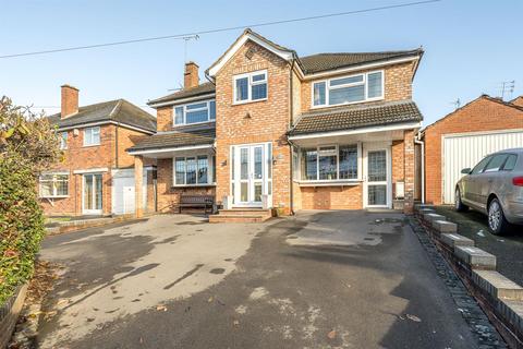 4 bedroom detached house for sale, Rosemary Road, Halesowen, B63 1BN