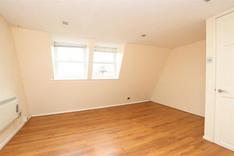 2 bedroom flat to rent, 7 Fountain Buildings, Bath BA1