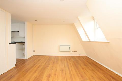 2 bedroom flat to rent, 7 Fountain Buildings, Bath BA1