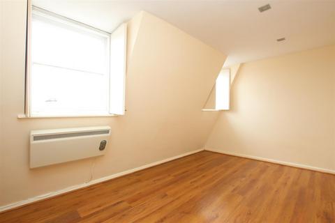 2 bedroom flat to rent, 7 Fountain Buildings, Bath BA1