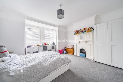 3 bedroom semi-detached house for sale, Warren Avenue, Bromley