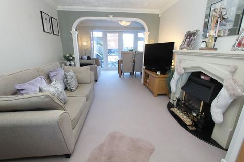 2 bedroom semi-detached house for sale, Brompton Drive, Brierley Hill DY5