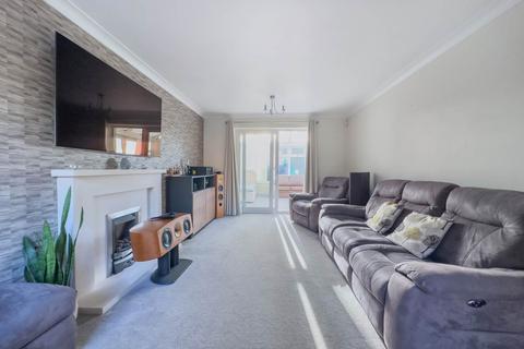 11 Bramble Walk, Birstall, Batley, WF17 0DJ