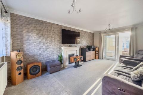 11 Bramble Walk, Birstall, Batley, WF17 0DJ