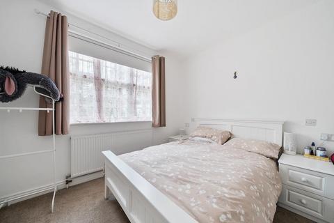 1 bedroom flat for sale, Windsor,  Berkshire,  SL4