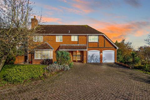 5 bedroom detached house for sale, Wents Wood, Weavering, Maidstone