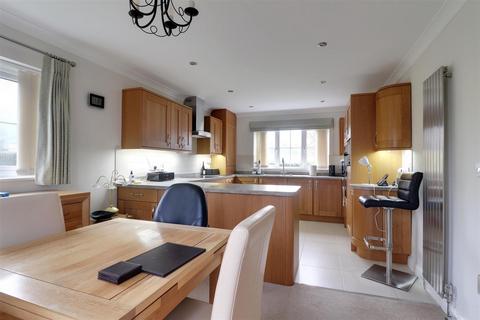 Cam Lodge Dursley Road, Woodfield, Dursley, GL11 6PP