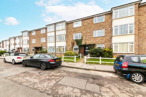 2 bedroom flat for sale, Osborne Gardens, Thornton Heath, CR7