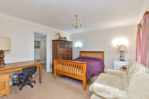 2 bedroom flat for sale, Broadmark Lane, Rustington, West Sussex