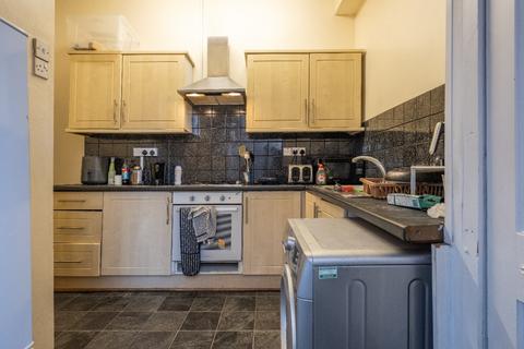 5 bedroom maisonette to rent, Osborne Avenue, Newcastle Upon Tyne NE2