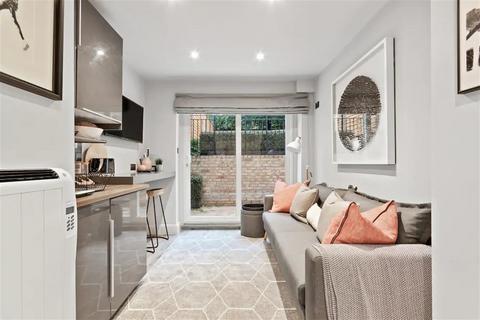 Oakley Square, Mornington Crescent, Euston, Camden, London, NW1