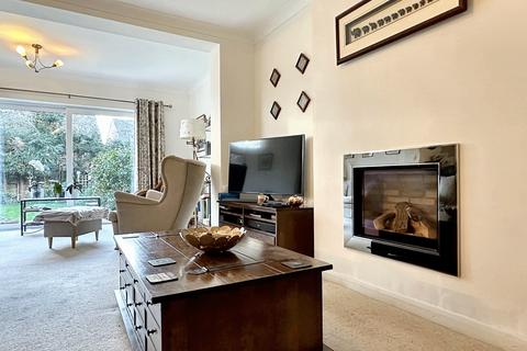 21 Beech Drive, Rugby, CV22 7LT