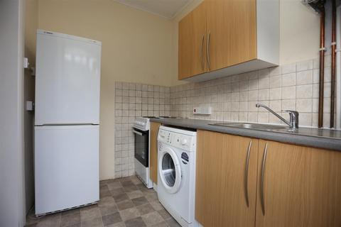 3 bedroom house to rent, Hartington Road, Brighton