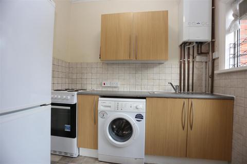 3 bedroom house to rent, Hartington Road, Brighton