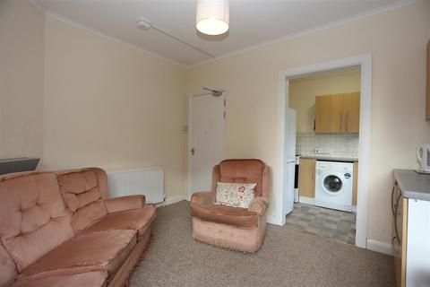 3 bedroom house to rent, Hartington Road, Brighton