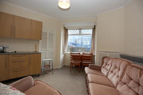 3 bedroom house to rent, Hartington Road, Brighton