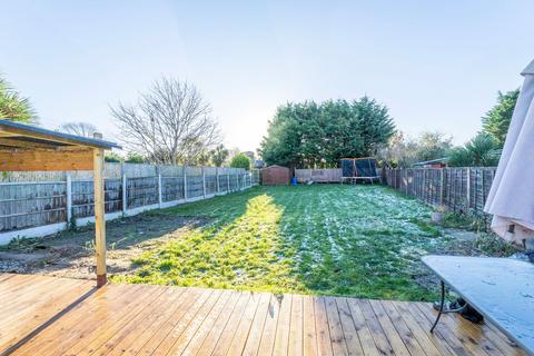 2 bedroom semi-detached bungalow for sale, Edgerton Road, Lowestoft