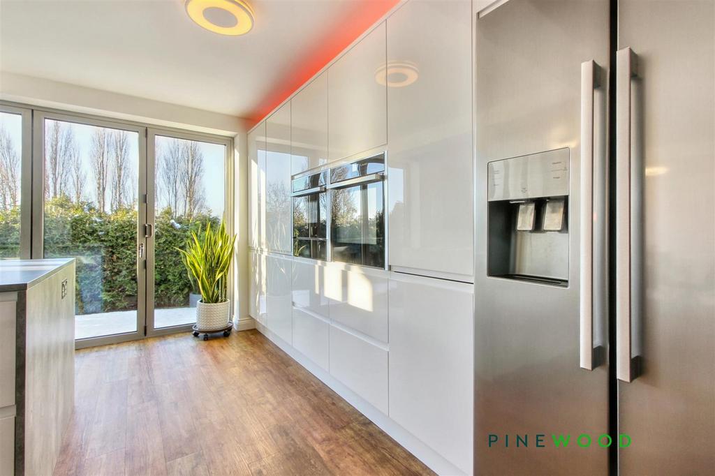 Kitchen diner