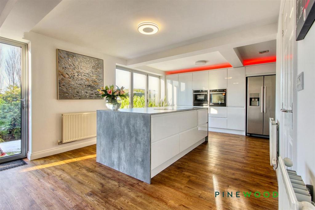 Kitchen diner