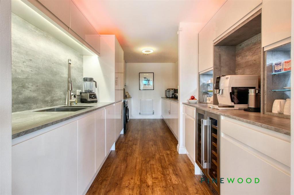Kitchen/utility area