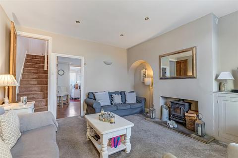 2 bedroom terraced house for sale, North Parade, Ilkley LS29