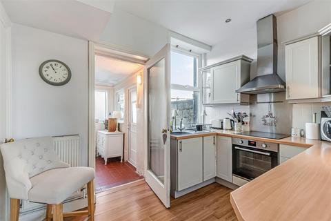 2 bedroom terraced house for sale, North Parade, Ilkley LS29