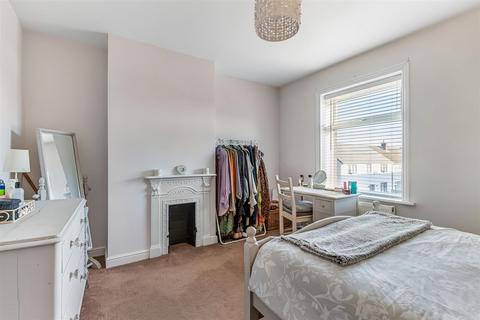 31 North Parade, Ilkley, LS29 8JN