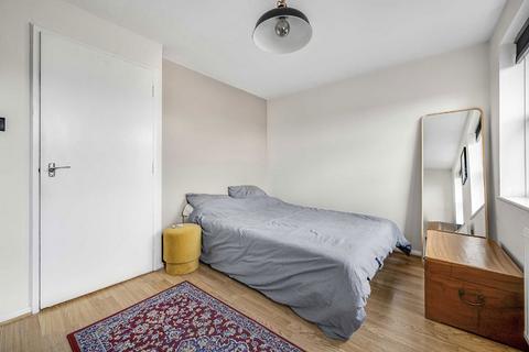 1 bedroom flat for sale, Edmeston Close, London E9