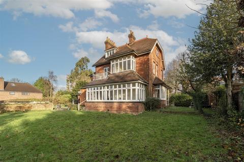 6 bedroom detached house for sale, Ridgmont Road, St. Albans