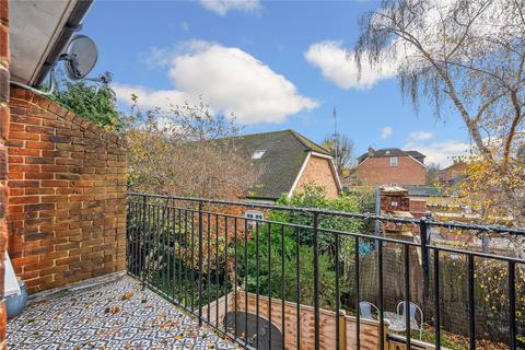 2 bedroom maisonette for sale, Trafalgar Court, Cobham, KT11