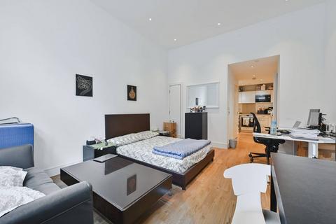 Studio for sale, Queensland Road, Arsenal, London, N7