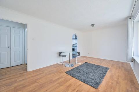 Studio to rent, Linwood Close, Denmark Hill, London, SE5