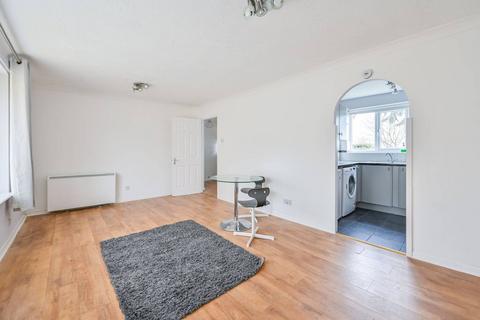 Studio to rent, Linwood Close, Denmark Hill, London, SE5