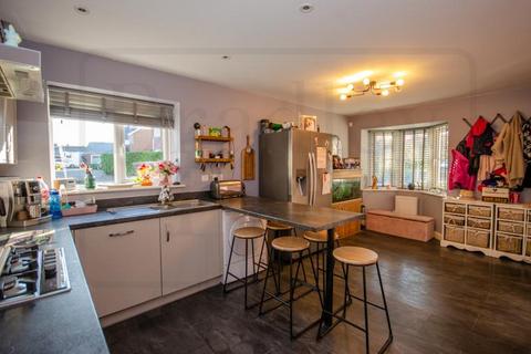 2 Greenhill Close, Penwortham, Preston, PR1 9AG