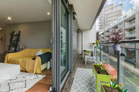 3 bedroom apartment for sale, Bow Common Lane, LONDON