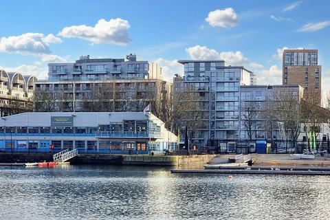 3 bedroom apartment for sale, Tavern Quay, Rope Street, Surrey Docks SE16